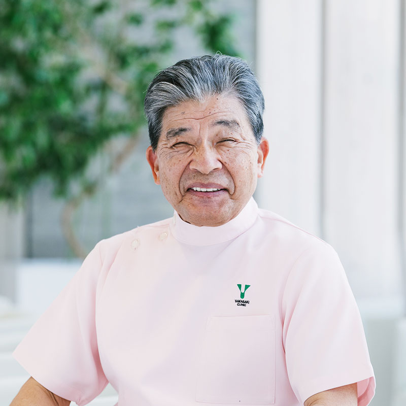 山﨑 謙治