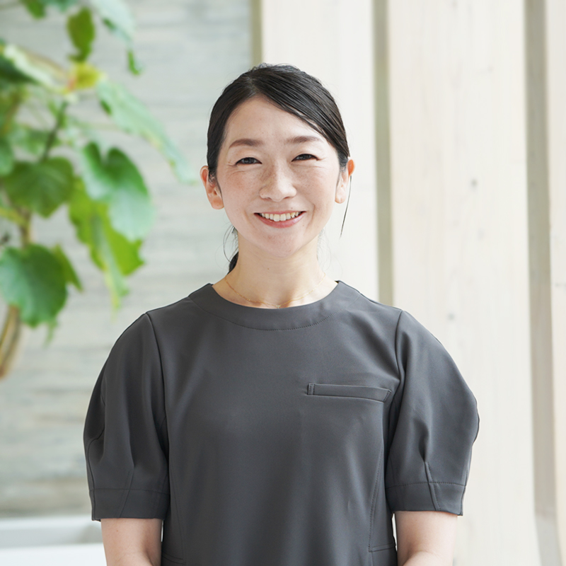 山﨑 朋子